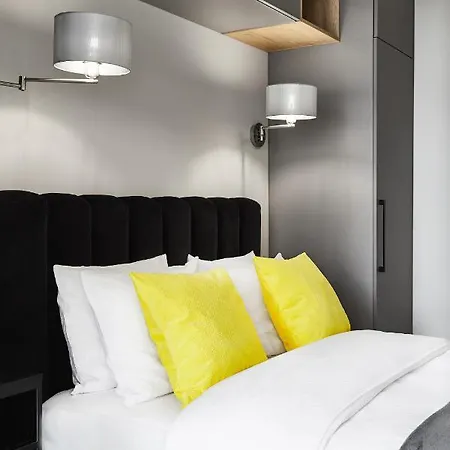 HOUSEHOST Apartment :Miodowa 42/4a-3